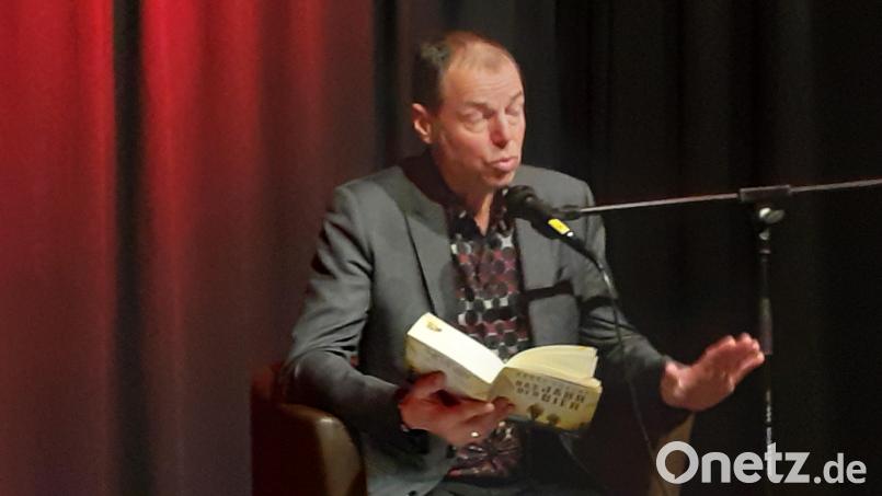 Horst Eckert stellte im Capitol sein neues Buch &quot;Das Jahr der Gier&quot; vor. Bild: hka