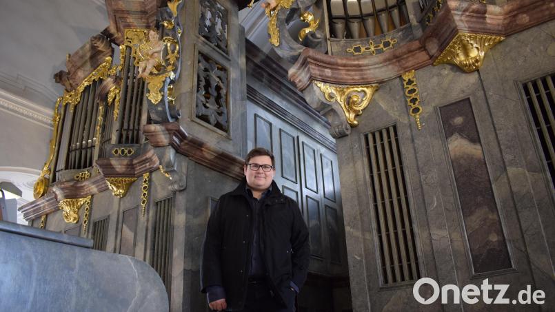Moritz Unger ist der neue hauptamtliche Kirchenmusiker der Pfarrei Tirschenreuth. Der 24-Jährige startete im Februar und hat sich schon gut eingelebt. Er hat bereits schon Ideen, was er alles in Angriff nehmen will. Bild: szl