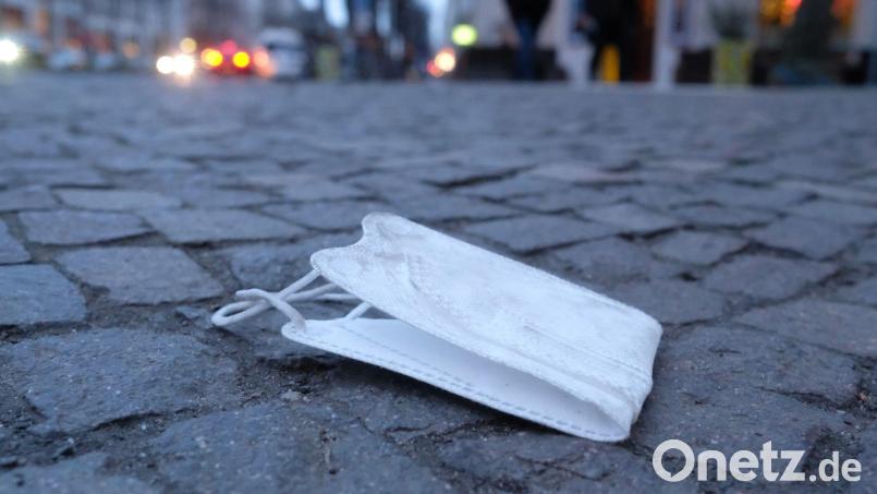An vielen Orten muss man ab sofort keine Masken mehr tragen. Bild: Sebastian Willnow/dpa-Zentralbild/dpa