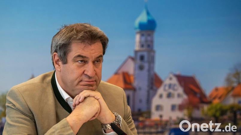 Markus Söder vor Beginn einer Online-Sitzung des bayerischen Kabinetts Bild: Peter Kneffel/dpa