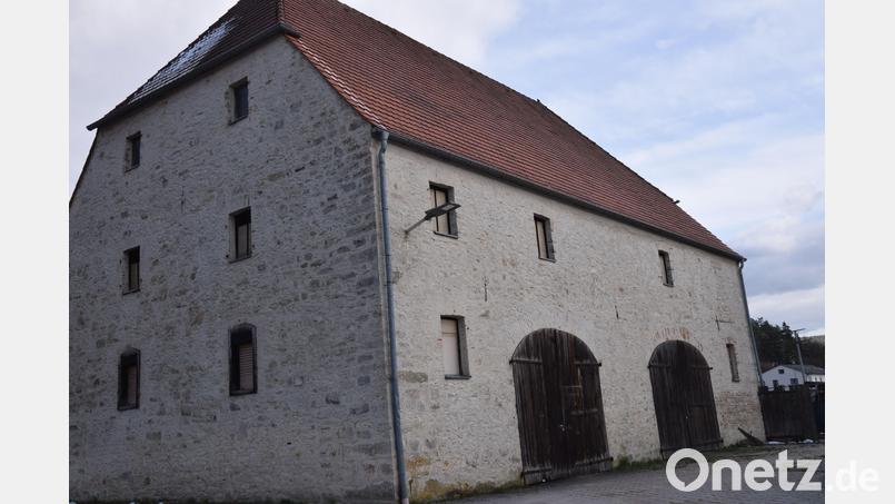 Mit dem unter Denkmalschutz stehenden Steinstadel und dessen Sanierung wird sich der Marktgemeinderat Schmidmühlen noch öfter beschäftigen müssen. Dabei geht es natürlich ums liebe Geld. Bild: bö