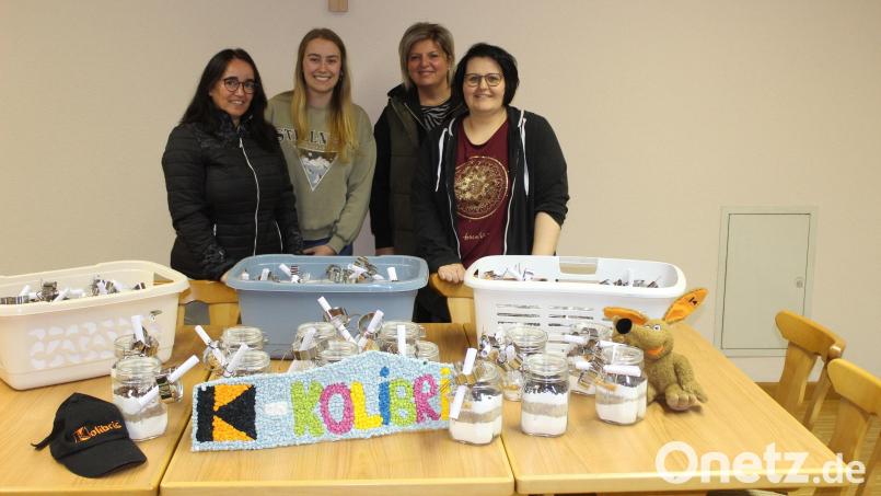 Das Kolibri-Team der Kolpingfamilie (von links) Kerstin Lichteblau, Hannah Schmelber, Simone Wegmann und Vorsitzende Carolin Knott hat für die Kinder Ostergeschenke vorbereitet. Bild: soj