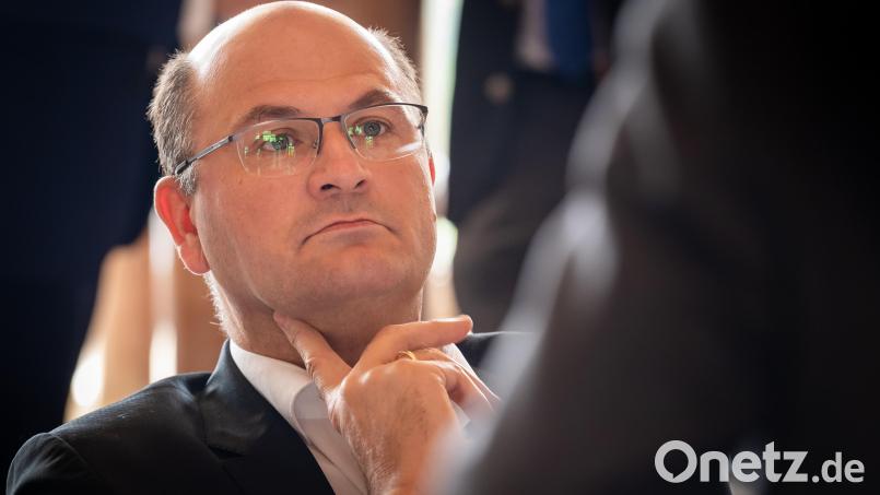 Albert Füracker (CSU) ist Staatsminister der Finanzen in Bayern. Archivbild: Peter Kneffel