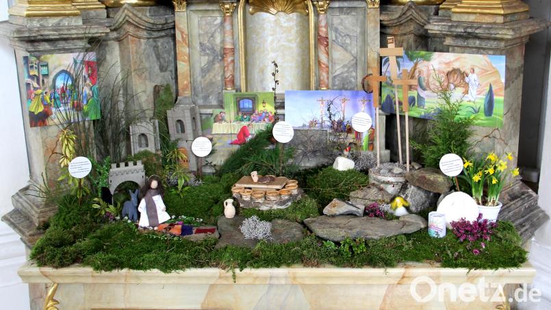 Die mit viel Liebe zum Detail gestaltete Osterkrippe zeigt die markanten Szenen der Karwoche. Bild: Josef Böhm