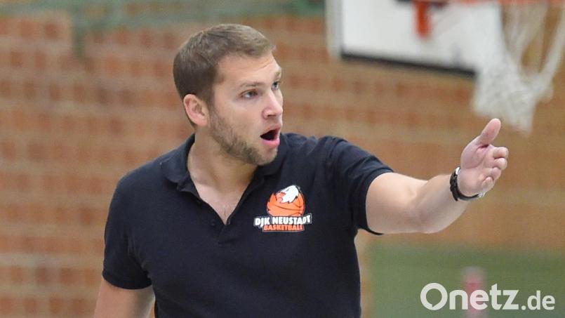 Coach Stefan Merkl und sein Team hatten bereits im Hinspiel gegen Zwickau in der Weidener Mehrzweckhalle einen schwierigen Stand. Archivbild: A. Schwarzmeier