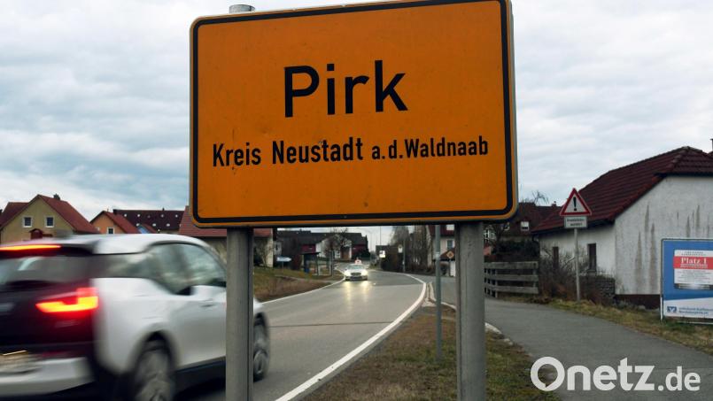 Jede Menge Diskussionsbedarf gibt es im Pirker Gemeinderat. Bild: Gabi Schönberger