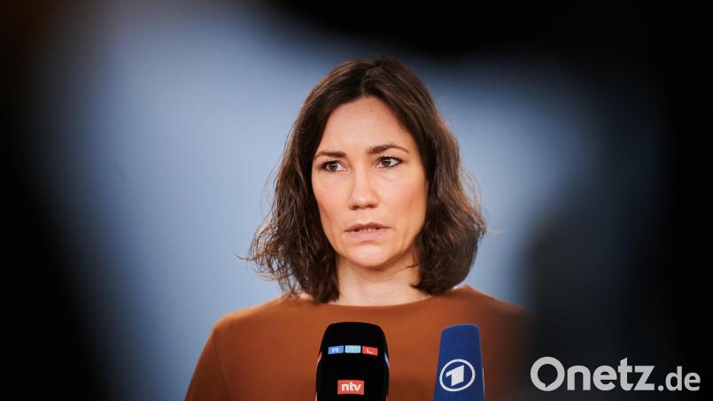 Anne Spiegel ( Bündnis 90/die Grünen), ehemalige Bundesministerin für Familie, Senioren, Frauen und Jugend hat bei einem kurzfristig einberufenen Statement ihren vierwöchigen Familienurlaub nach der Flutkatastrophe im vergangenen Sommer als Fehler bezeichnet und sich dafür entschuldigt. Bild: Annette Riedl