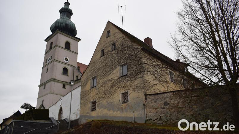 Die katholische Kirche Mariä Himmelfahrt (links) in Beidl. Archivbild: szl