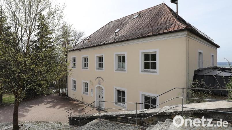 Seit weit über einem Jahr ist die Bergwirtschaft nun schon geschlossen. Jetzt entscheidet das Verwaltungsgericht in Regensburg, ob es dazu einen Bürgerentscheid geben muss. Bild: Wolfgang Steinbacher