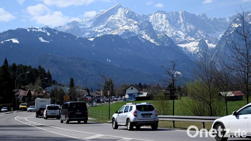 In Garmisch-Partenkirchen kam ein Ehepaar aus Sachsen-Anhalt ums Leben. Symbolbild: Angelika Warmuth/dpa