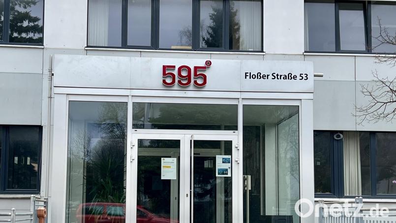 Das Unternehmen 595 Solutions GmbH, die Nachfolgerin von Schulte &amp; Schmidt, will zwei große Flüssiggas-Tanks auf der Süd-Ost-Seite des Betriebsgebäudes in der Erde vergraben lassen. Bild: Eichl