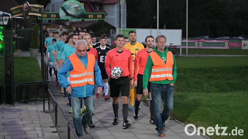 Mal wieder ein Flutlichtspiel für die DJK Ammerthal: Am Mittwoch, 20. April, steht ab 19 Uhr die Bayernligapartie gegen den ASV Neumarkt an. Archivbild: ref