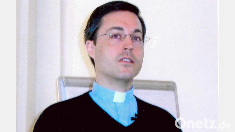 KAB-Diözesanpräses Stefan Rödl bei seinem Vortag in Waldsassen. Bild: Fridolin Gans/exb