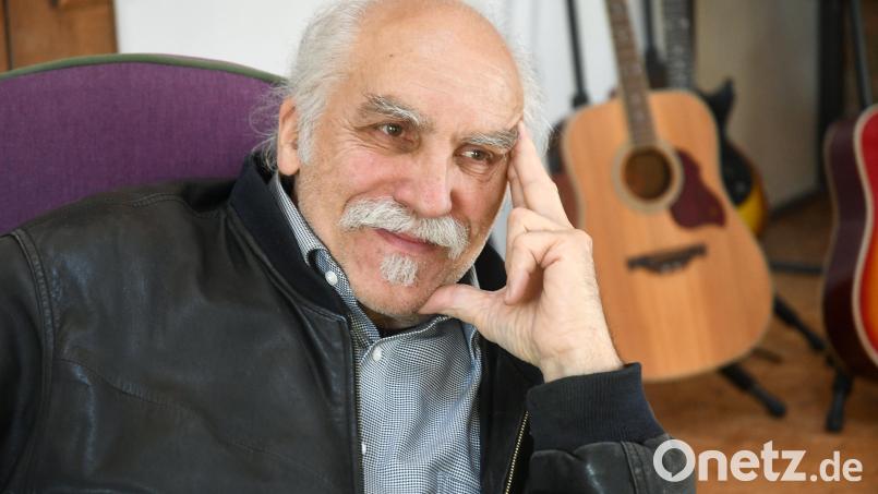 Jeff Beer ist Musiker, Komponist, Maler, Grafiker, Bildhauer, Fotograf und Autor. Am 19. April wird der Künstler 70 Jahre alt. Bild: Gabi Schönberger