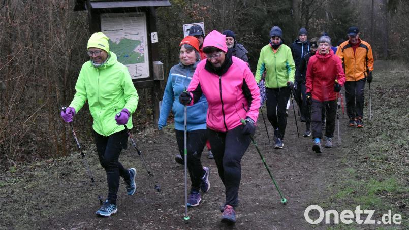 Laufen und Nordic Walking sind jeden Freitag ab 18.30 Uhr am Trimm-Dich-Pfad in der Oberen Wagensaß angesagt. Die Teilnahme ist nicht an eine Mitgliedschaft im TV Sulzbach-Rosenberg gebunden. Bild: Stephan Huber