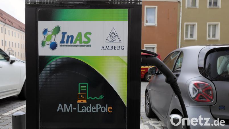 Ladestation für E-Autos am Malteserplatz-Ecke Neustift in Amberg. Bild: Wolfgang Steinbacher