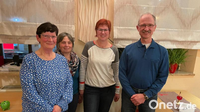 Aufgaben im Lauftreff des TV Sulzbach-Rosenberg übernehmen (von links) Margit Waldmann, Christine Schaffenroth, Birgitta Hirschmann und Rainer Koch. Es fehlen Angela Scheibeck und Marion Weiss. Bild: Koch/exb