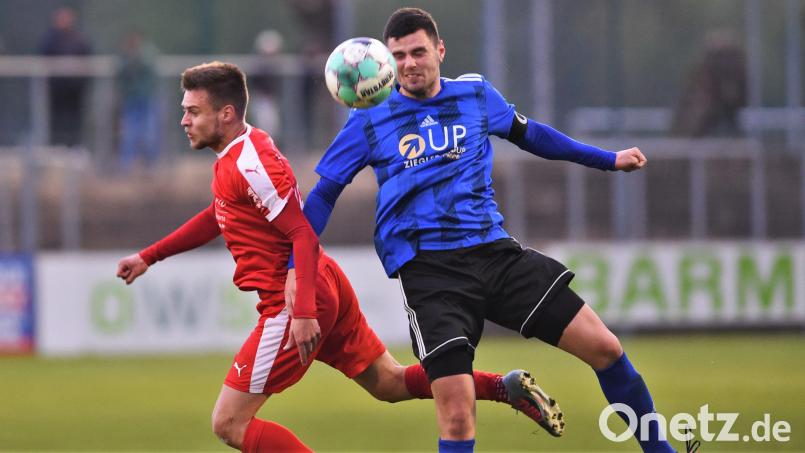 Stefan Graf (rechts/hier im Spiel gegen Neukirchen) machte in Hauzenberg das 1:1. Bild: Büttner, Gerhard