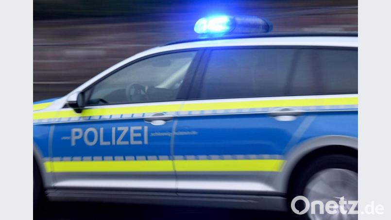 Polizisten wollten einen Mann auf der Autobahn kontrollieren. Der gab lieber Gas. Bild: Carsten Rehder/dpa/Symbolbild