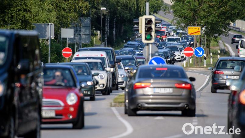 Die Landkreise Starnberg und München haben die höchsten Anteile großmotoriger Autos in Deutschland. Symbolbild: Matthias Balk
