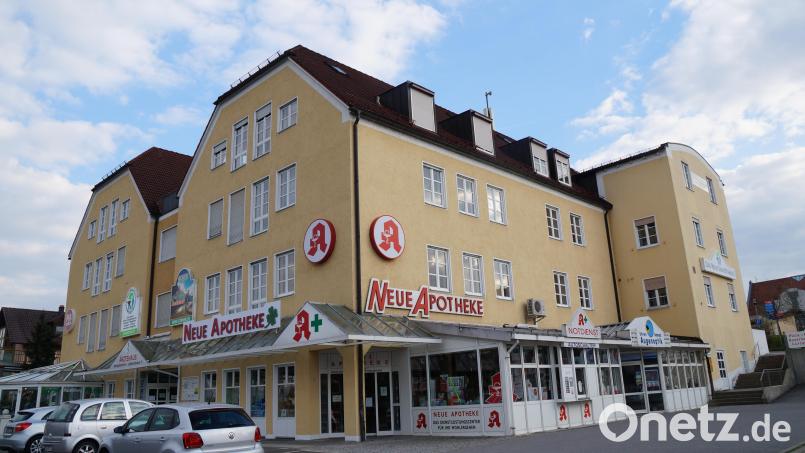 Für das Ärztehaus wurde eine Nutzungsänderung beantragt sowie die Errichtung von zwei Schleppgauben mit Rettungsbalkonen für den zweiten Rettungsweg im Dachgeschoss. Zurückgebaut werden muss die Terrasse. Bild: wel