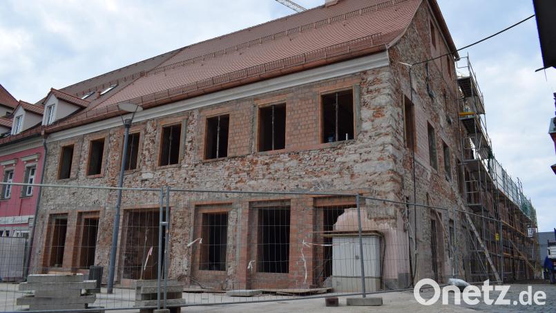 Die größte Investition der Stadt Tirschenreuth ist der Bau des Rathauses II auf dem Ruffing-Areal. 13 Millionen Euro kostet diese Maßnahme. Heuer sind im Haushalt dafür 2 Millionen Euro eingeplant. Bild: szl
