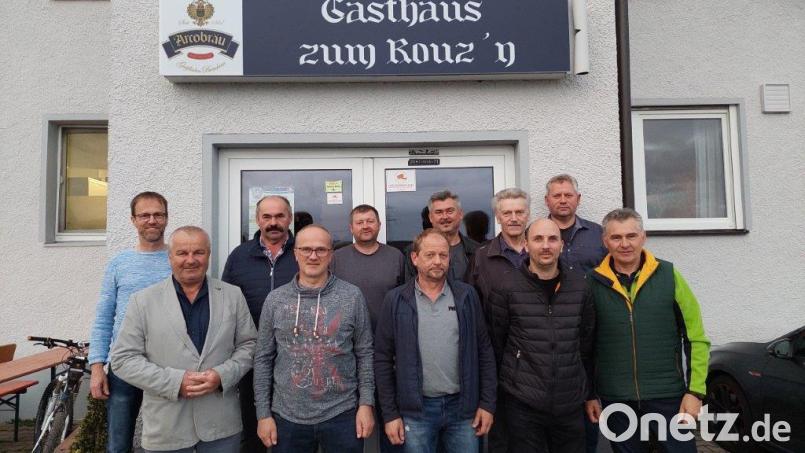 Werner Ries (rechts) steht nun an der Spitze der Jagdgenossenschaft Gösselsdorf. Bild: Karin Dembianny/exb