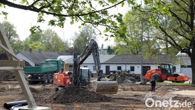 Beim Amberger THW haben die Bauarbeiten begonnen. Bild: Wolfgang Steinbacher