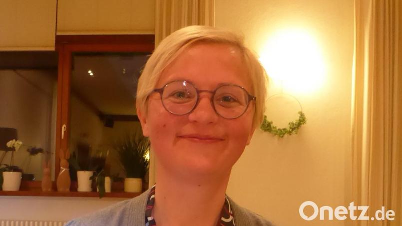 Maria Treiber sprach beim Obst- und Gartenbauverein über die Gestaltung von Gräbern. Bild: Angelika Lang-Salzl/exb