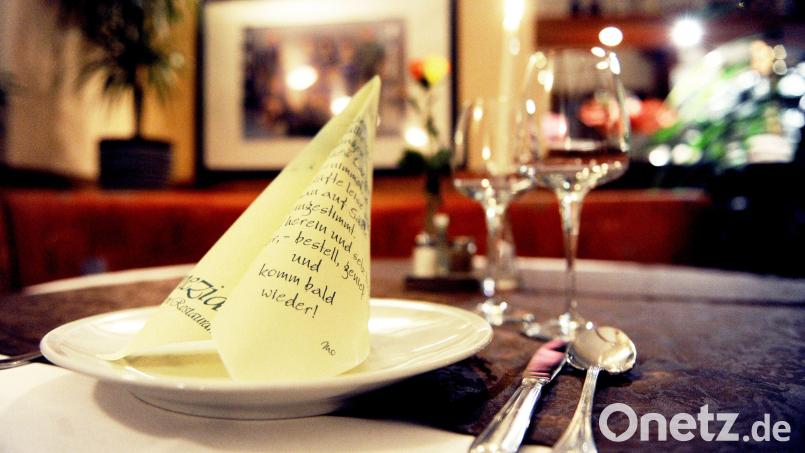 Für 40 Euro hat ein 26-Jähriger in Amberg gegessen und getrunken - aber nicht bezahlt. Symbolbild: Daniel Reinhardt/dpa