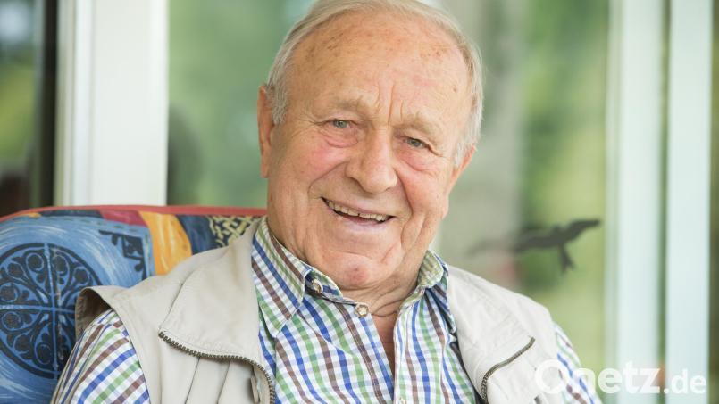 Von 1972 bis 1996 stand der heute 91-jährige Hans Schuierer an der Spitze des neugebildeten Landkreises Schwandorf. Im Interview mit Oberpfalz-Medien erinnert er sich an die Anfänge. Archivbild: Timm Schamberger/dpa