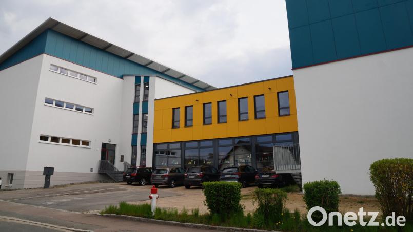 Die Sanierung der Grundschule ist kaum abgeschlossen, da könnte es vom Raumangebot schon wieder eng werden. Zuzüge durch neue Baugebiete, aber auch Kinder aus der Ukraine könnten bewirken, dass die Jahrgangsstufen vierzügig geführt werden. Bild: wel