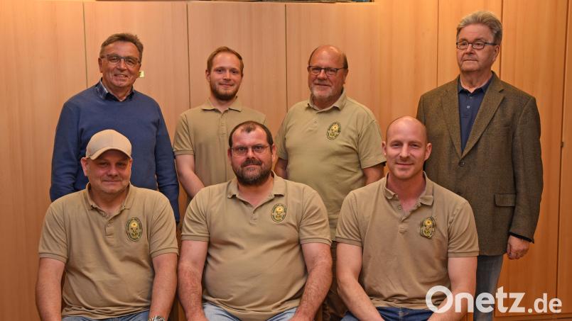 Der neue Vorstandschaft des OWV Beidl (hinten von links): Fotowart Karl Dietz, Schriftführer Johannes Wein, Naturschutzwart Wolfgang Jäger, Dritter Bürgermeister Hans Klupp sowie (vorne von links) Wegewart Thomas Senfft, Vorsitzender Martin König und Wanderwart Stefan Franz. Bild: gbj