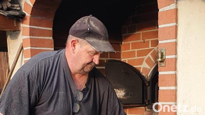 Der Etzenrichter Backofen ist wieder in Betrieb Bild: ela