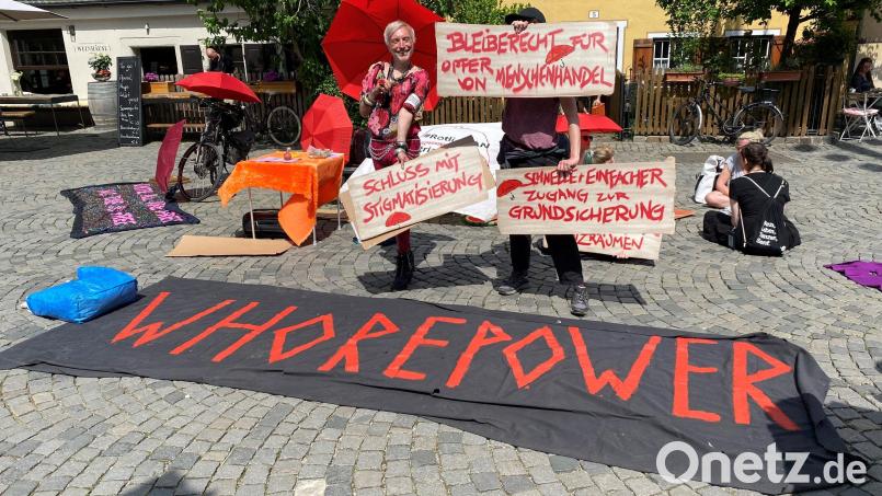 Eine Demonstration des Bundesverbandes Sexuelle Dienstleistungen e.V. Nach Angaben des Netzwerks &quot;Ella&quot; sind allein in Bayern in den vergangenen 20 Jahren mindestens 15 Prostituierte getötet worden. Symbolbild: Britta Schultejans