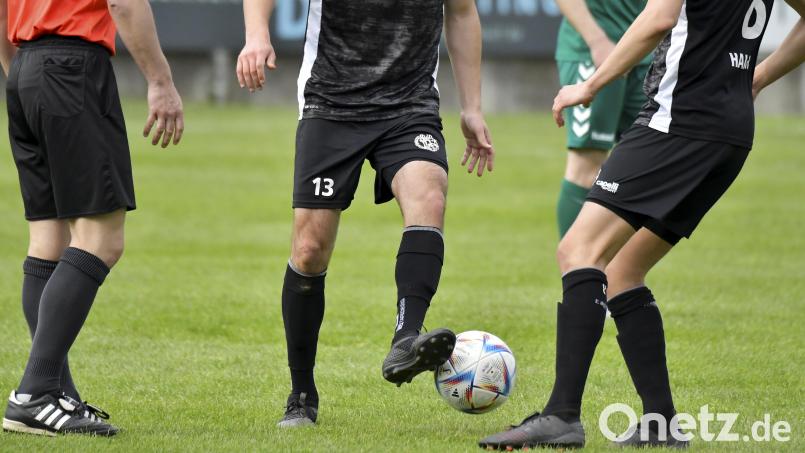Im letzten Heimspiel der Saison erwartet die DJK Gebenbach den Würzburger FV. Symbolbild: Hubert Ziegler