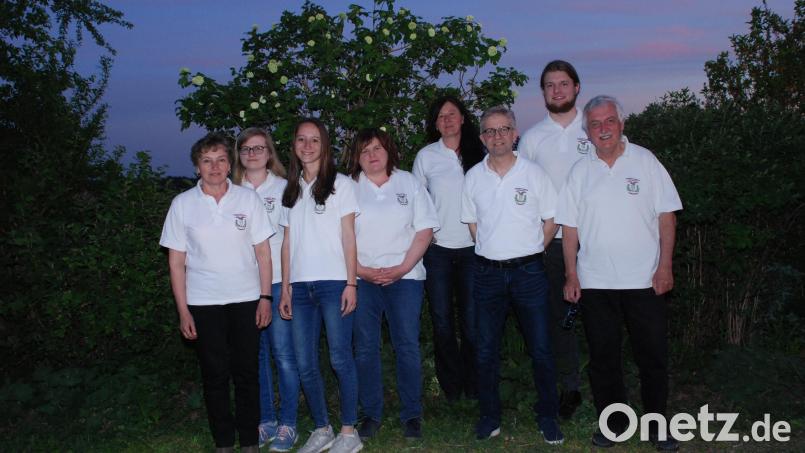 Dem neuen Vorstand gehören Christa Wächter, Janine Heimerl, Magdalena Dumler, Monika Murr, Lisa Schiml, Markus Dumler, Johannes Reindl und Ernst Vogl (von links) an. Bild: cvl