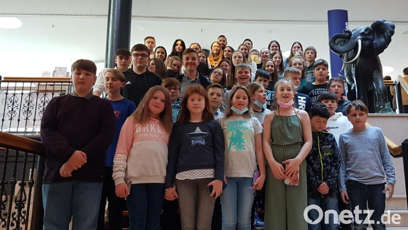 46 Mittelschüler aus Ensdorf besuchen in Stuttgart das Musical &quot;Tanz der Vampire&quot;. Bild: Alexandra Neumeyer/exb