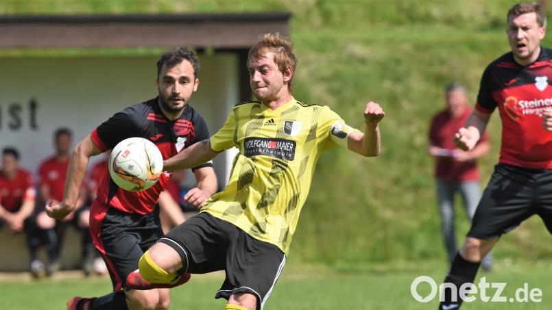 Der Neustädter Mannschaftskapitän Bastian Forster und seine Kollegen bekommen zur neuen Spielzeit mit Stefan Zimmermann und Enrico Köllner ein neues Trainer-Gespann. Archivbild: G. Büttner