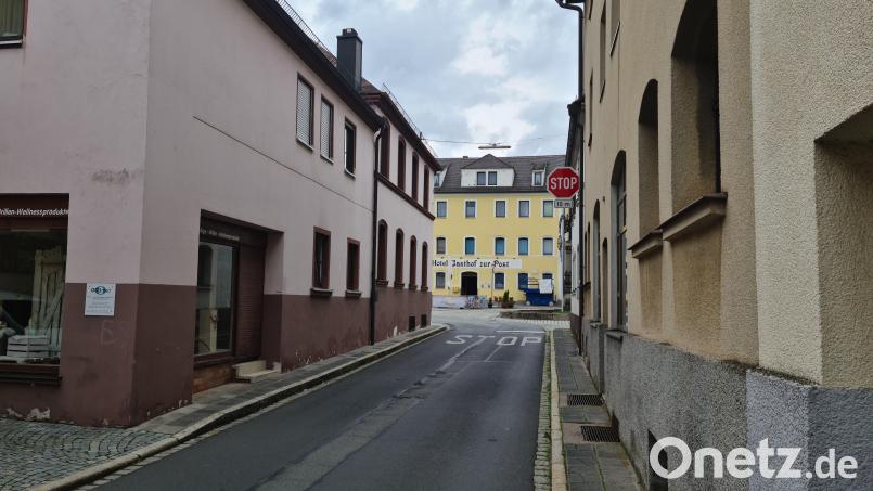 In der Altstadt kann es wie hier an der Unteren Torstraße schon mal eng werden. Durch eine Umgestaltung soll mehr Platz entstehen. Bild: sne