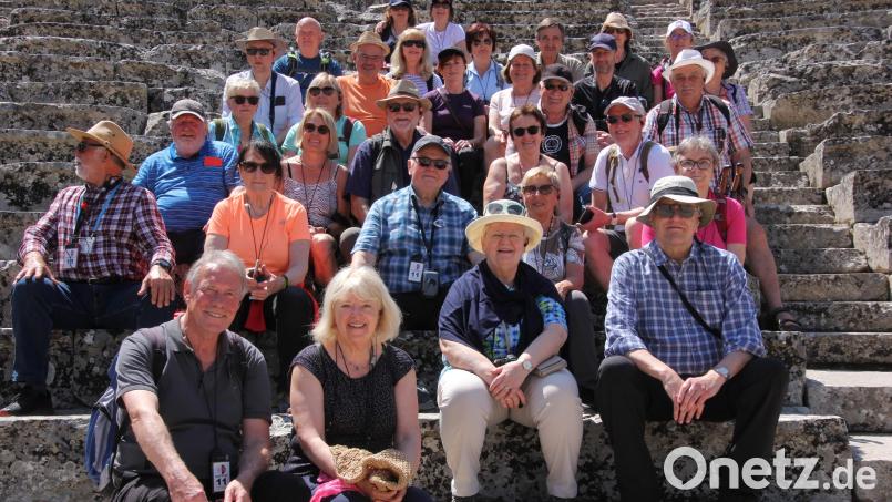 Die Reisgruppe nahm auch im antiken Theater vom Epidaurus Platz. Bild: kro