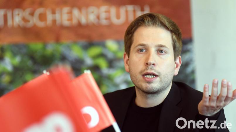 Wenn Kevin Kühnert an der Reihe ist, legt er los. Er liebt es, zu argumentieren, sagt seine Büroleiterin Katrin Molkentin. Bild: Gabi Schönberger