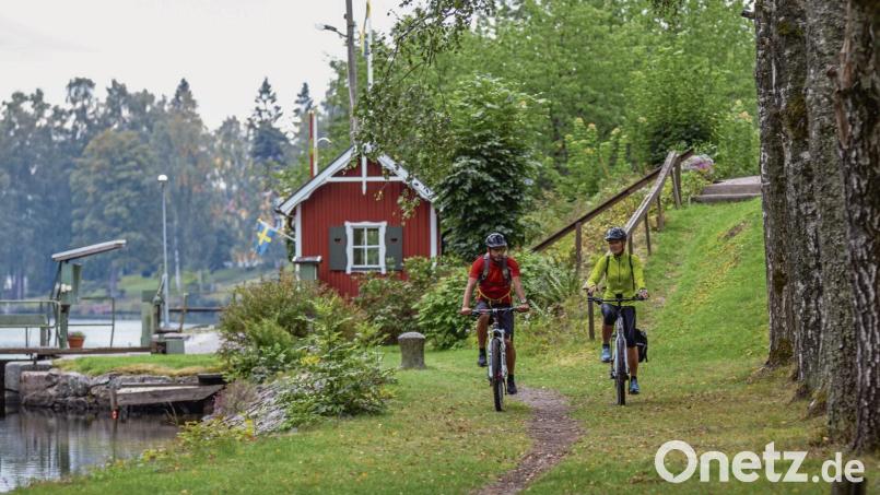 Radtouristen in Schweden können den Vänern im Sommer auf einem neuen Radwanderweg umrunden. Der Vänerleden wird am 3. Juni eingeweiht. Bild: Tony Ryman/Unionsleden/dpa