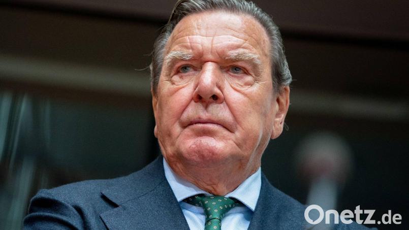 Dem ehemalige Bundeskanzler wurden zuletzt einige seiner Privilegien als Altkanzler gestrichen. Bild: Kay Nietfeld/dpa/Archiv