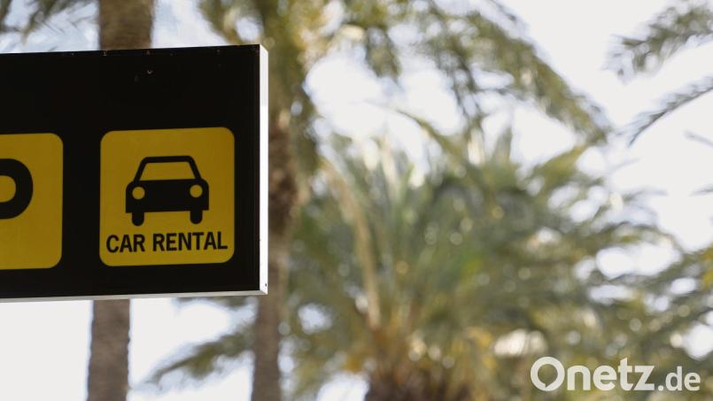 Flug verspätet, vorab gebuchter Mietwagen storniert? Das kann bei „No show“-Klauseln passieren. Symbolbild:  Clara Margais/dpa