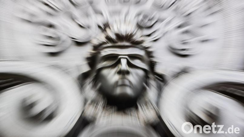 Eine Figur der blinden Justitia. Symbolbild: Christoph Soeder/dpa/Symbolbild