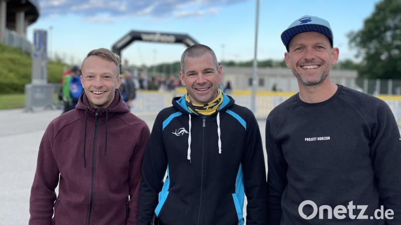 Christian Bauer, Wolfgang Achatz und Marco Männl (von links) nahmen am Mitteldistanz-Triathlon in St. Pölten teil. Bild: Männl