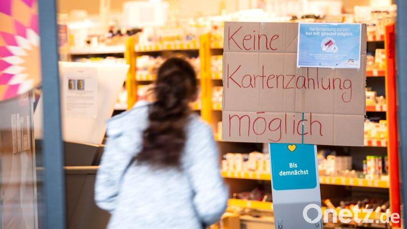 Die Probleme mit Kartenzahlungen könnten bald der Vergangenheit angehören. Bild: Sina Schuldt/dpa