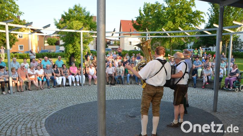 Heuer spielt wieder die Musik bei den Sommerserenaden im Stadtpark. Es werden ganz unterschiedliche Stilrichtungen zu hören sein. Archivbild: dob