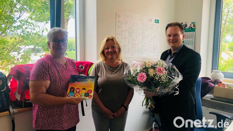 Heidi Lauterbach (links) und Bürgermeister Christian Porsch hießen Milana Lisnychenko willkommen. Bild: ak